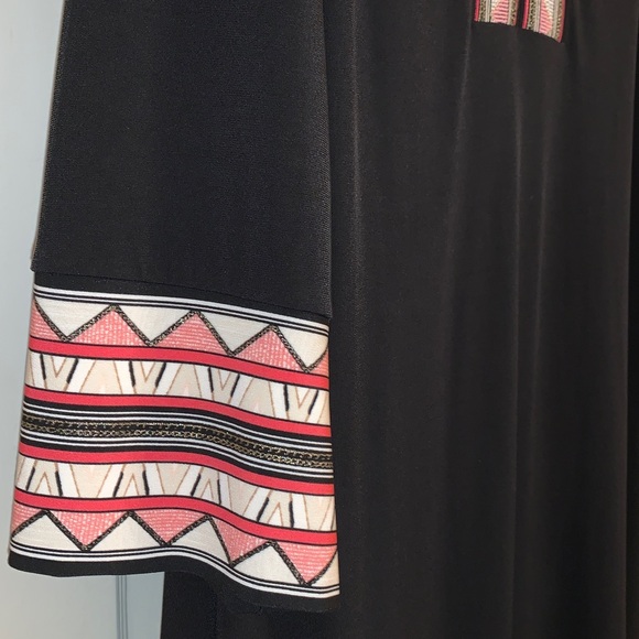 WHBM Boho Chic Dress, Black Stretch Knit, Geometric Trim, 3/4 Sleeves, Vee Neck - Picture 5 of 10